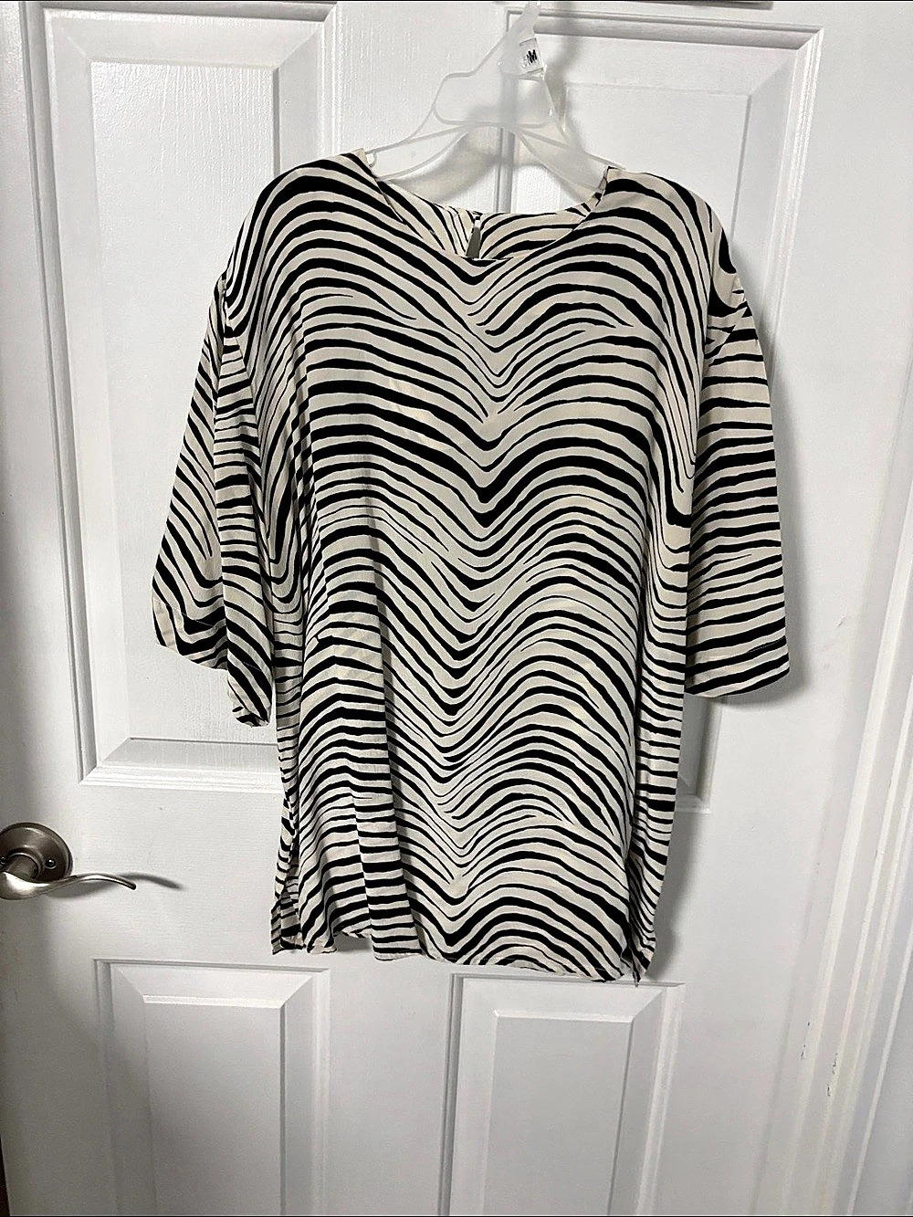 Ann May Zebra Print Silk Blouse Size Small Like New